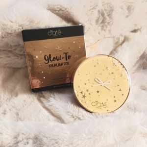 Ciaté Glow-To Highlighter